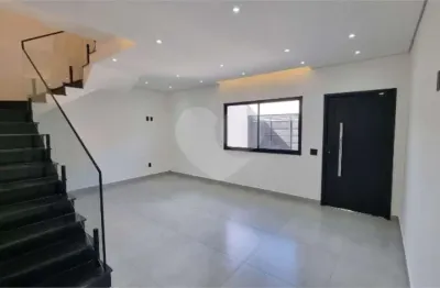 Sobrado à venda com 3 quartos, sendo 1 suíte,  em condomínio residencial campos do conde, bragança paulista - sp