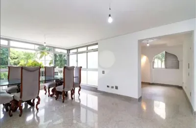 Apartamento à venda com 3 quartos, sendo 1 suíte,  no condomínio conjunto brasil pitoresco, são paulo - sp