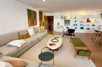 Apartamento à venda com 3 quartos, sendo 3 suítes,  no condomínio portugal 587, são paulo - sp