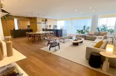 Apartamento à venda com 4 quartos, sendo 4 suítes,  no condomínio portugal 587, são paulo - sp