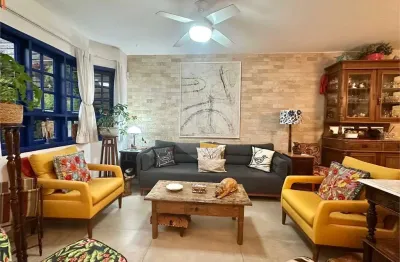 Casa de vila à venda com 4 quartos, sendo 1 suíte,  em vila olímpia, são paulo - sp