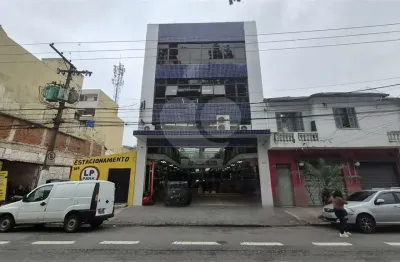 Prédio com 10 salas à venda na Avenida Carlos de Campos, Pari, São Paulo