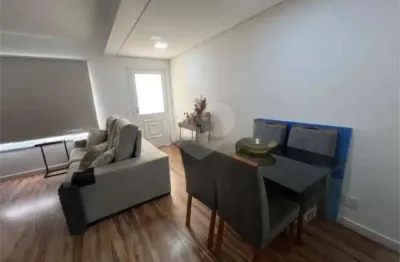 Casa  à venda com 2 quartos, sendo 2 suítes,  no condomínio cântaros dos pássaros, são paulo - sp