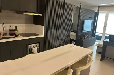 Apartamento para alugar com 1 quarto no condomínio Landing Campo Belo, São Paulo - SP