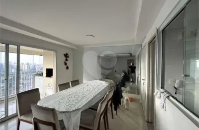 Apartamento à venda com 3 quartos, sendo 1 suíte,  no condomínio olimpic resort, são paulo - sp