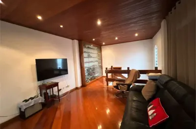 Casa à venda com 5 quartos, sendo 1 suíte,  em Pirituba, São Paulo, SP