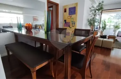 Apartamento à venda com 3 quartos, sendo 1 suíte,  no condomínio Agua Marinha, São Paulo - SP