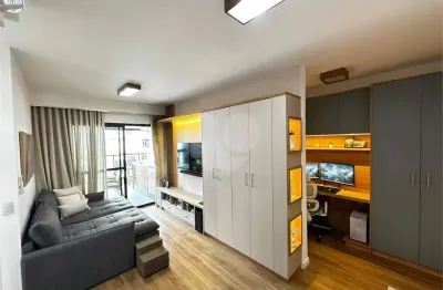Apartamento à venda com 2 quartos, sendo 1 suíte,  no condomínio Edificio Contenporaneo Jardins, São Paulo - SP
