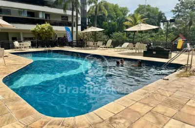 Apartamento à venda com 95,00m² e 2 quartos, com dependências, no rio 2 rj