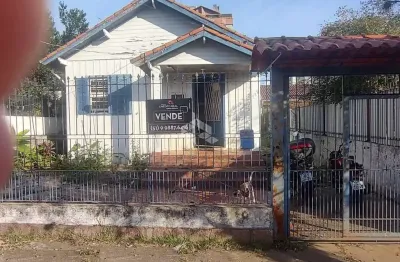 Casa com 2 quartos à venda na rua caetés, 278, centro, canoas por r$ 400.000