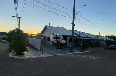Casa com 2 quartos à venda na rua cerro alto, 241, vargas, sapucaia do sul por r$ 415.000
