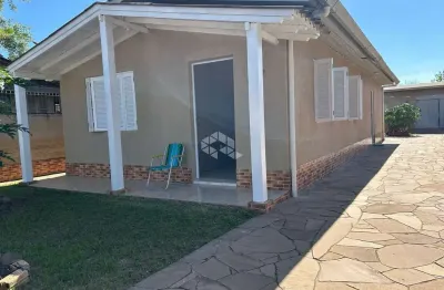 Casa com 2 quartos à venda na rua são paulo, 1085, mathias velho, canoas por r$ 380.000