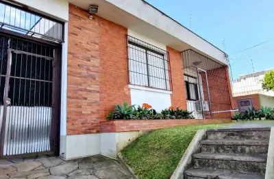Casa com 4 quartos à venda na rua aneron corrêa de oliveira, 160, jardim do salso, porto alegre por r$ 715.000