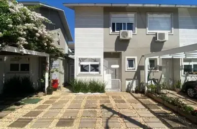 Casa em condomínio fechado com 2 quartos à venda na rua brasil, 384, centro, canoas por r$ 560.000