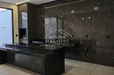 Casa com pé-direito alto, piscina e acabamento de luxo - praça alto umuarama