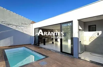 Casa térrea com piscina, 3 quartos, área gourmet integrada, jardim inconfidência