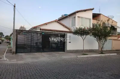 Casa com 4 quartos à venda na fluminense, 331, vila julieta, resende por r$ 500.000