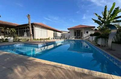 Casa com 2 quartos à venda na abílio de souza, 480, santa isabel, resende por r$ 1.800.000