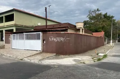 Casa com 3 quartos à venda na josé pinto coelho, 8, parque embaixador, resende por r$ 300.000
