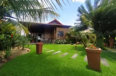 Casa com 03 quartos à venda em ótimo condomínio em gravatá!