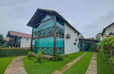 Em condomínio! casa com 4 quartos, jardim e área gourmet