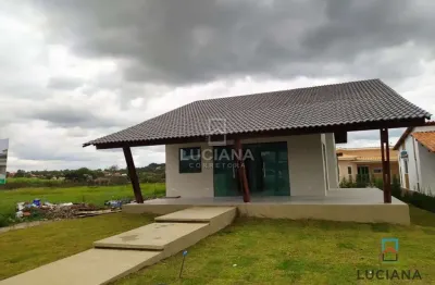 Oportunidade! casa em condomínio próximo a br232 e com fazendinha