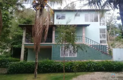 Casa no condomínio nossa senhora do carmo - casa com 03 pavimentos