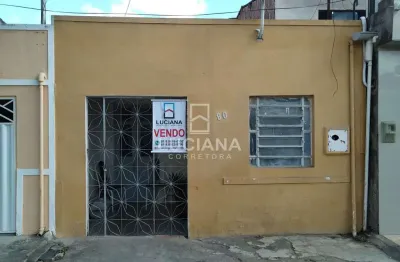 Casa com 3 quartos à venda na Rua Júlio Demétrio, 80, Nossa Senhora das Graças, Gravatá