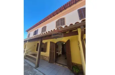 Casa a venda no peró cabo frio rj - apenas r$ 450 mil