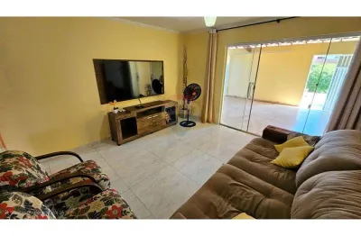 Casa à venda no colinas do peró – cabo frio/rj 3 quartos / piscina | r$ 390mil