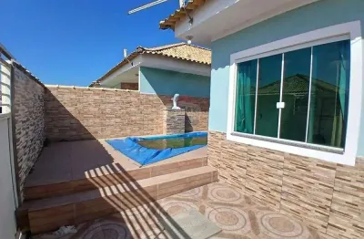 Casa com suíte e piscina a venda em araruama 270mil !