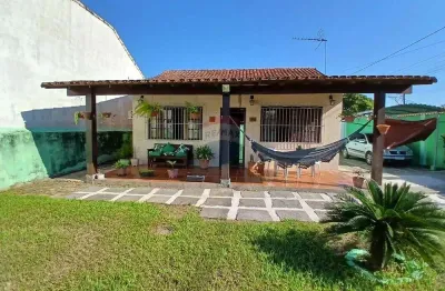 Casa com 4 quartos e 116 m² à venda em araruama por r$470mil