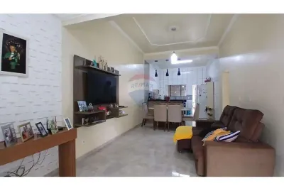 Casa com 3 quartos à venda em São Pedro da Aldeia/RJ - R$ 235mil