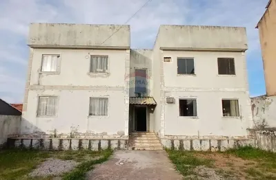 Apartamento com 2 quartos à venda em São Pedro da Aldeia   74m²  por  157mil