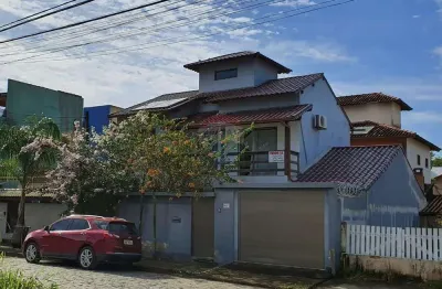 Casa no Costa Azul ,em Rio das Ostras/RJ, com 3 suites, 360 m2 -  por R$610.000,00