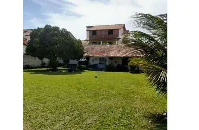 Casa a venda com 1.151m2 de terreno em Cabo Frio - Jardim Nautilus por R$790.000,00