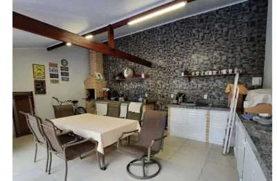 Casa Moderna com Piscina, 3 quartos, a venda em São Pedro da Aldeia/RJ