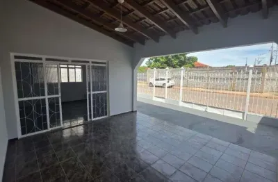 Vendoi casa 4 quartos bairro canelas na rua veuo de noiva em várzea grande