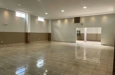 Vendo salão de festas e eventos em frente a ifmt em várzea grande no chapeu do sol