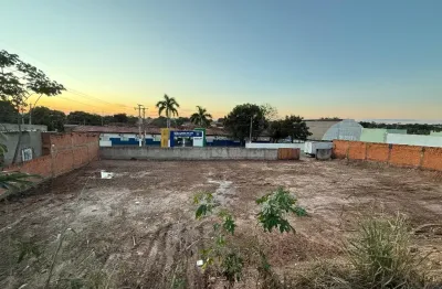 Vendo 4 lotes de 250m² área total 1000m² no bairro dr. fabio em cuiabá valor r$ 270 mil