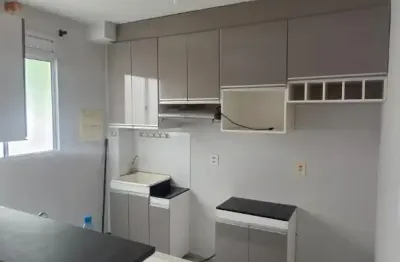 Alugo apartamento 2/4 condomínio chapada dos campos em várzea grande térreo sol da manhã.