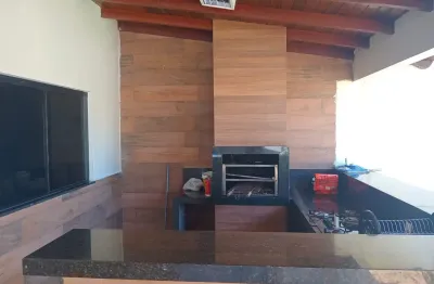 Casa 3/4 sendo 2 suítes com piscina bairro canelas em várzea grande