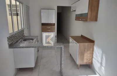 Casa à venda com 2 dormitórios sendo 1 suíte, 75 m² de terreno e 60 m² de área construída por r$ 35