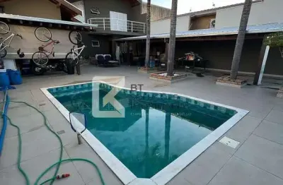 Casa com 2 dormitórios e escritório à venda, 300 m² de terreno e 117 de área construída  por r$ 1.0