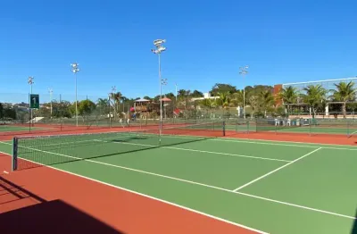 Lote duplo na Avenida principal à venda no Condomínio Lago Sul em Bauru