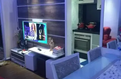 Lindo apartamento 2 dormitórios com planejados. !!!