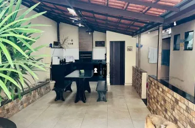 Casa com 2 dormitórios à venda, 60 m² por r$ 300.000,00 - barbosa lage - juiz de fora/mg