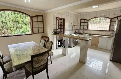 Casa com 3 dormitórios à venda, 281 m² por r$ 850.000,00 - vale do ipê - juiz de fora/mg