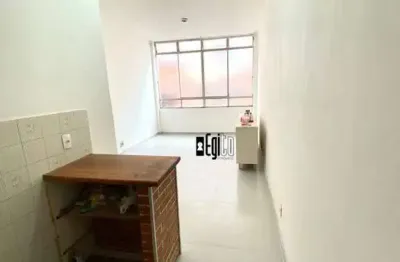 Kitnet com 1 dormitório para alugar, 28 m² por r$ 750,00/mês - centro - juiz de fora/mg