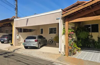 Casa térrea em condomínio com lazer completo, piscina e segurança 24h em sorocaba